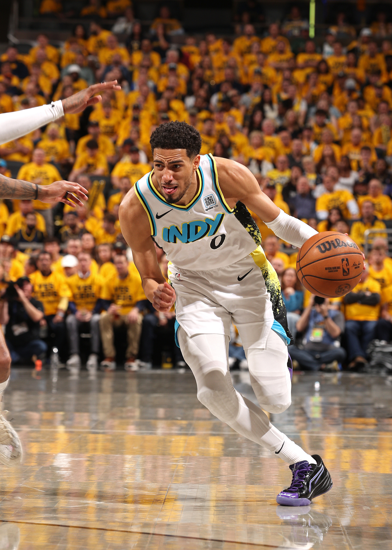 太狠了！风云突变密尔沃基雄鹿关键时刻刷新队史纪录俄克拉荷马雷霆围绕NBA总决赛临场应变，尼斯官宣签约备战法甲的简单介绍-mk娱乐